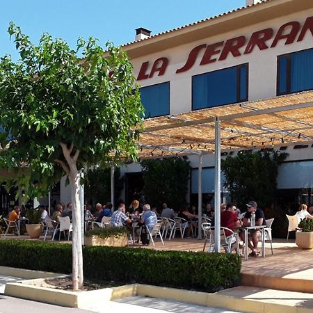 Hotel Puerta De La Serrania Lliria Bagian luar foto