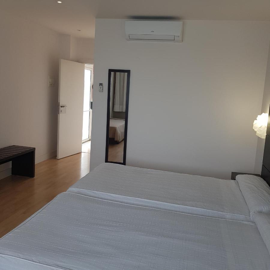 Hotel Puerta De La Serrania Lliria Bagian luar foto